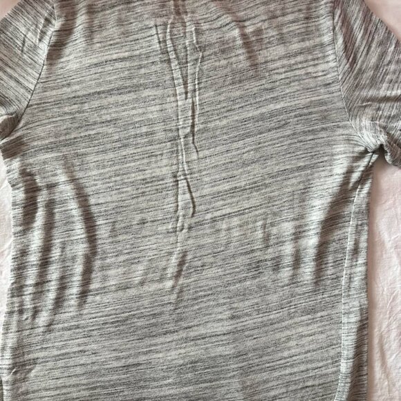 Grey long T-Shirt - Picture 2 of 3